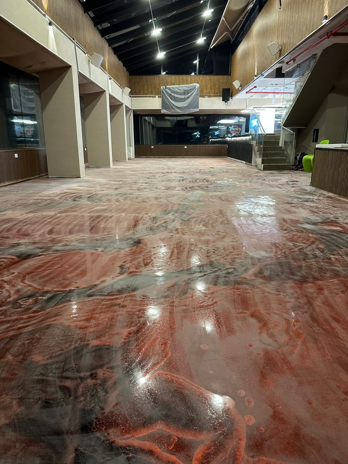 Aplicación de piso con diseño personalizado